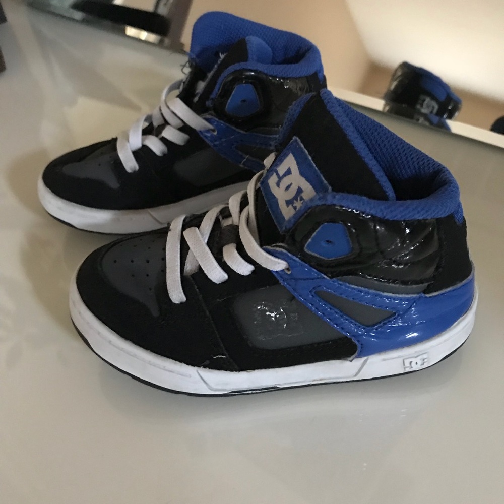 Kids shoes
